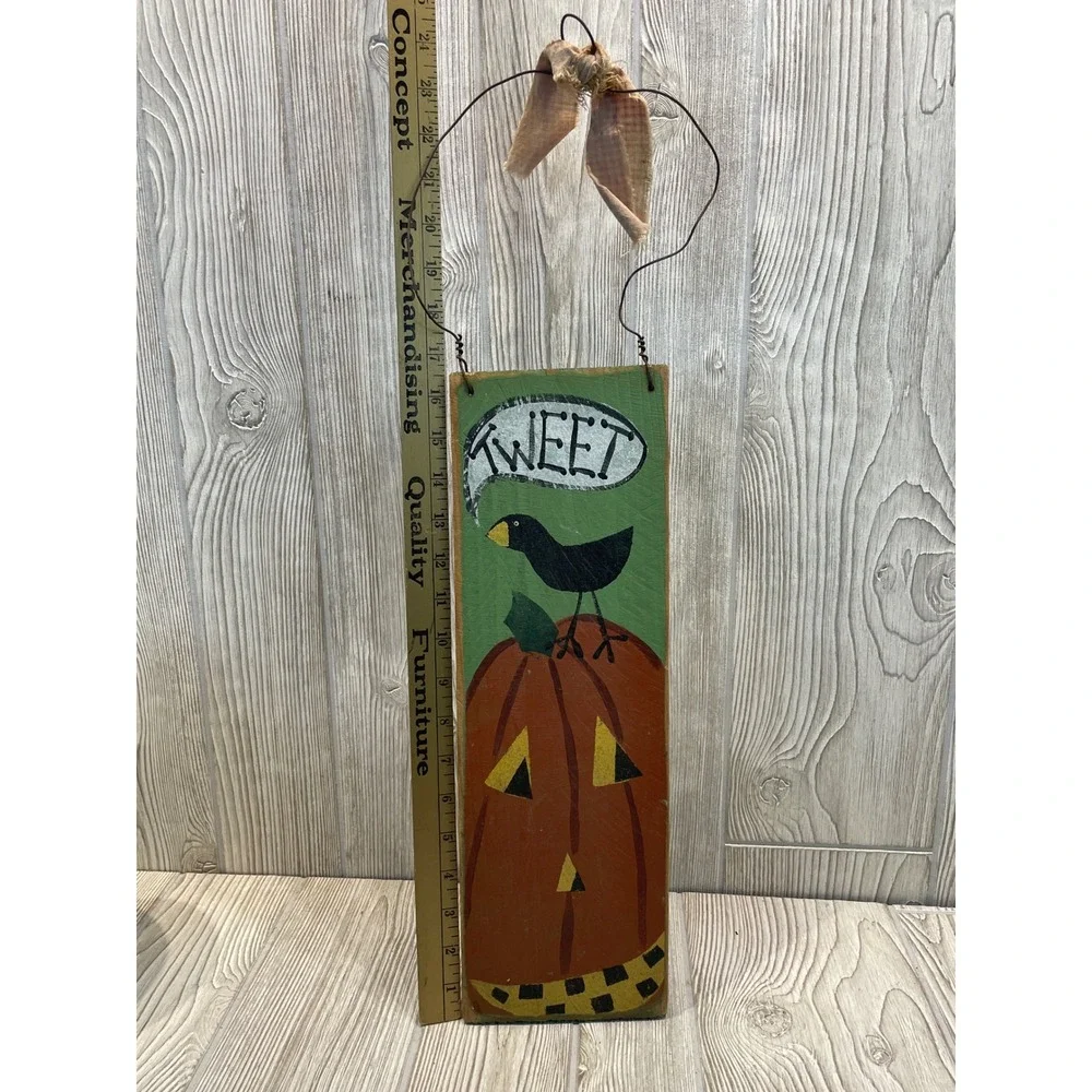 Rustic Primitive Hand Painted Wood Halloween Sign Pumpkin Black Bird Crow Tweet